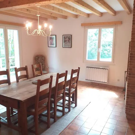 Belle Maison Proche De La Ville Et Du Lac Belcaire Exterior photo